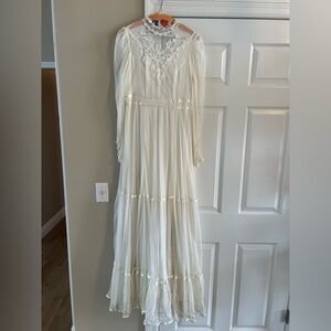 Vintage 70’s Gunne Sax Dress Size 10 Lace Long sleeve Prairie Maxi Wedding